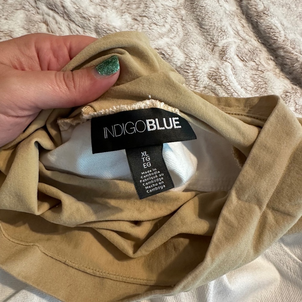 Indigo Blue maternity capris